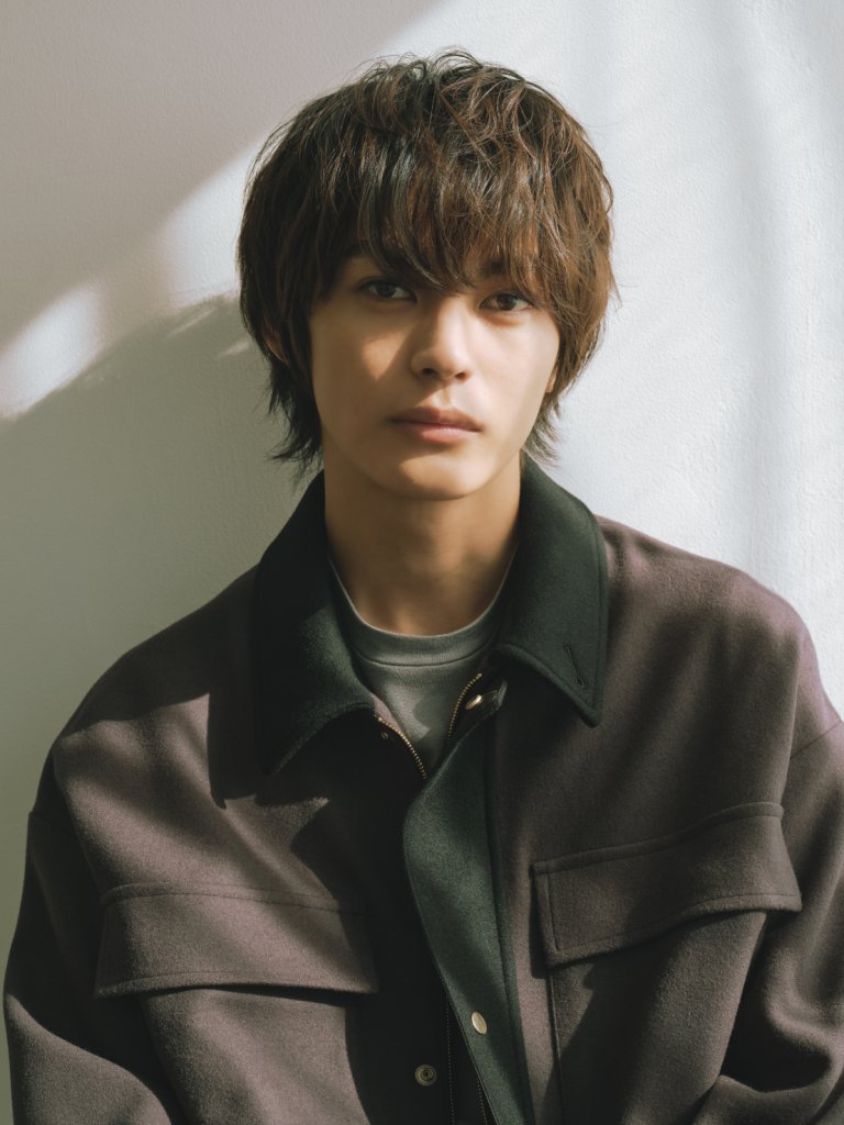 目力が宿る演技派・神尾楓珠の現在と最新作！素顔に迫る密着取材