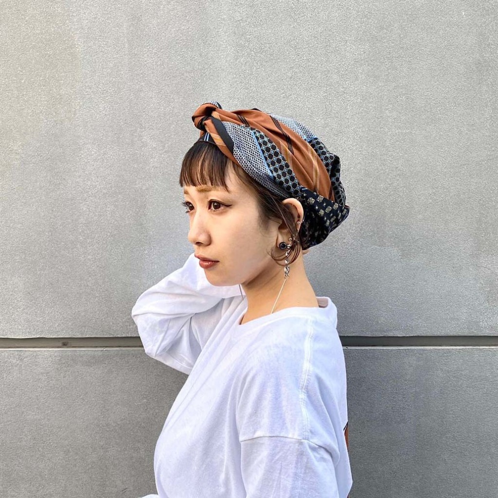 【2026最新】頭のスカーフ巻き方入門！絶対崩れない簡単アレンジ術