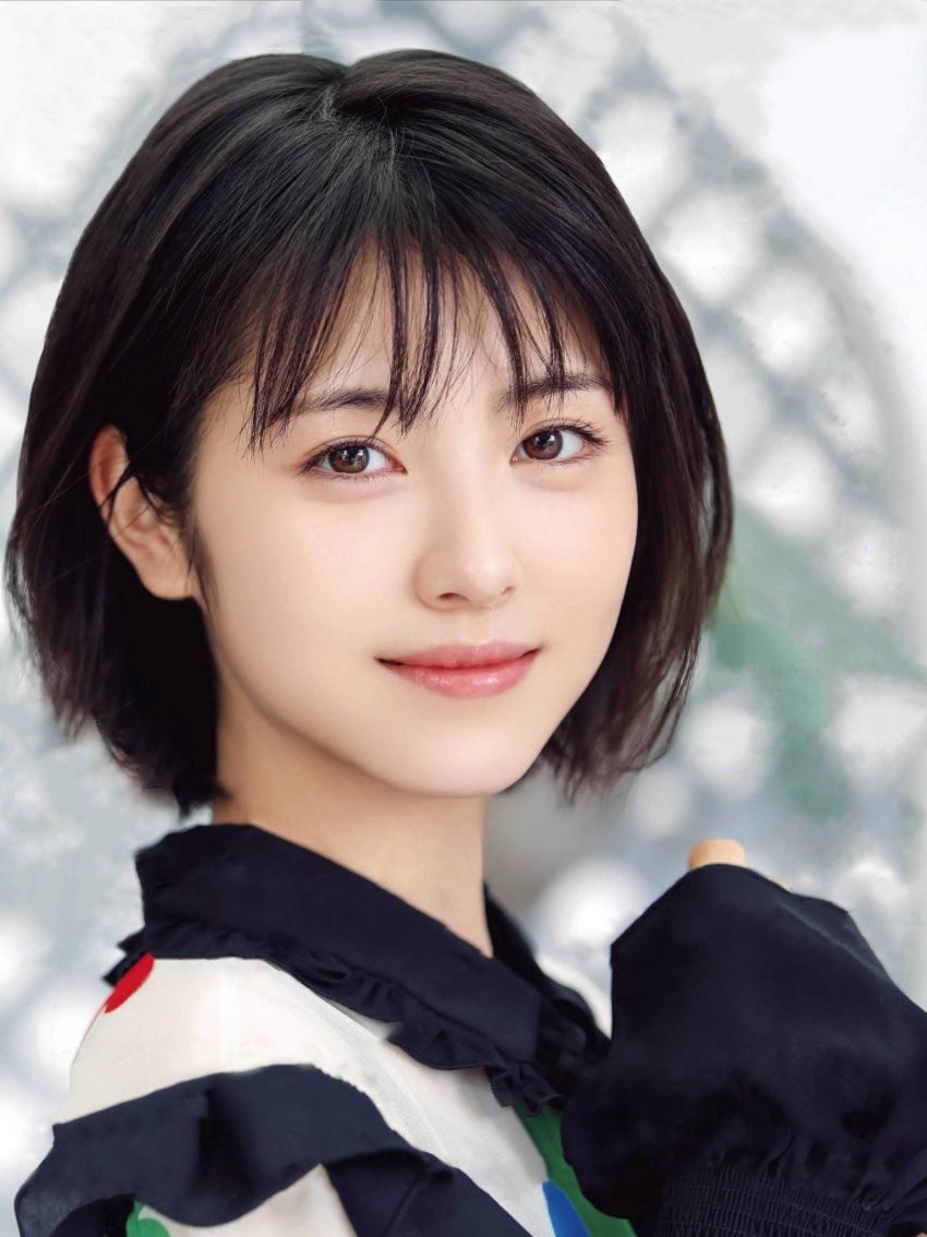 ボブが可愛い芸能人ランキング！似合わせ小顔オーダーの秘密