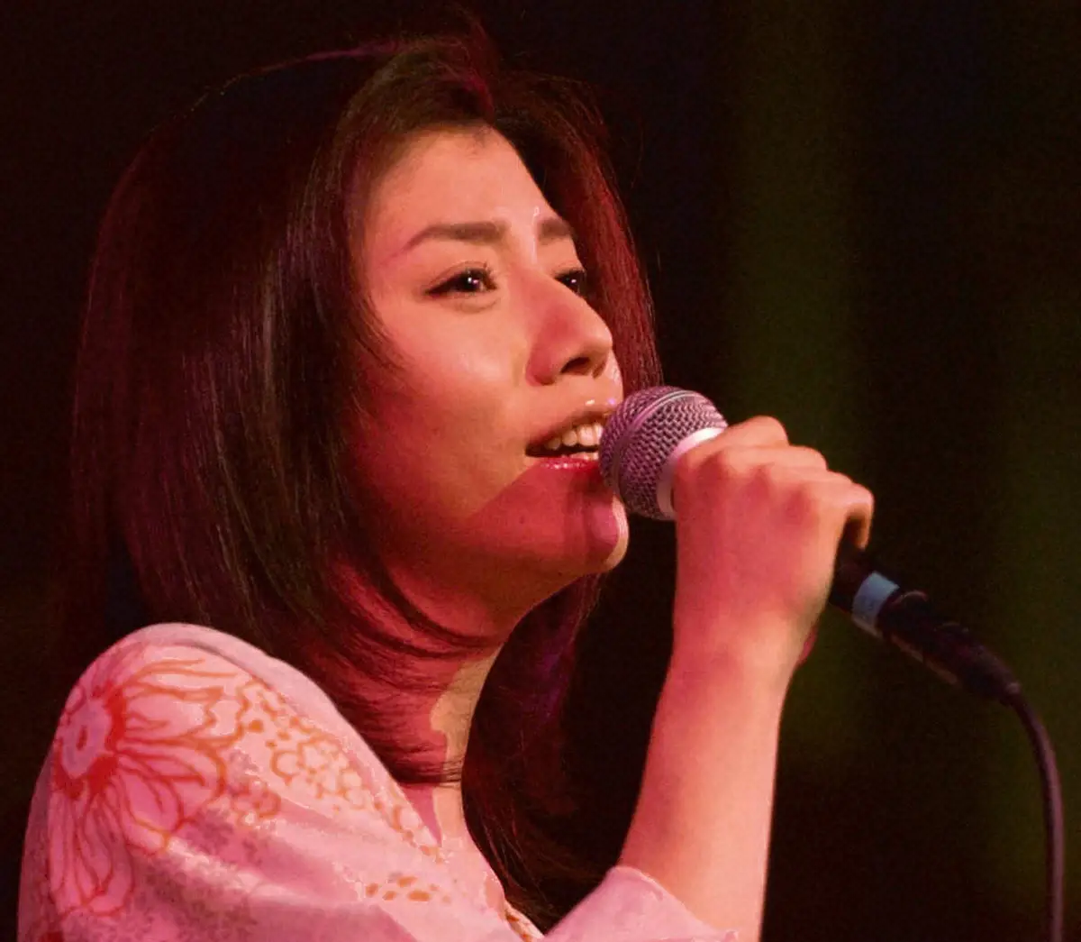 柴田淳の結婚の真相と夫の噂｜独身を貫く理由と2026年現在の恋愛観