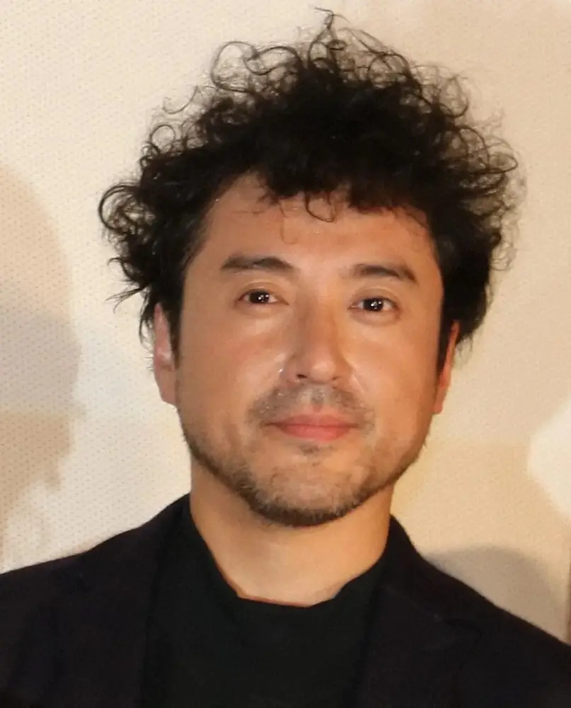 小泉孝太郎の親友俳優は誰？ムロツヨシとの絆と合鍵の真相【2026】