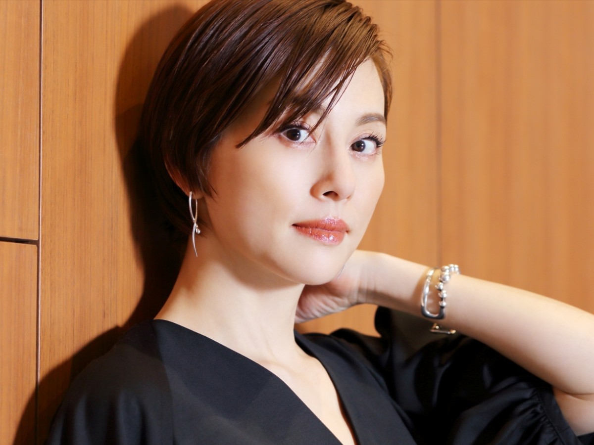 米倉涼子が明かす電撃発表の舞台裏！話題の新ドラマと次なる挑戦