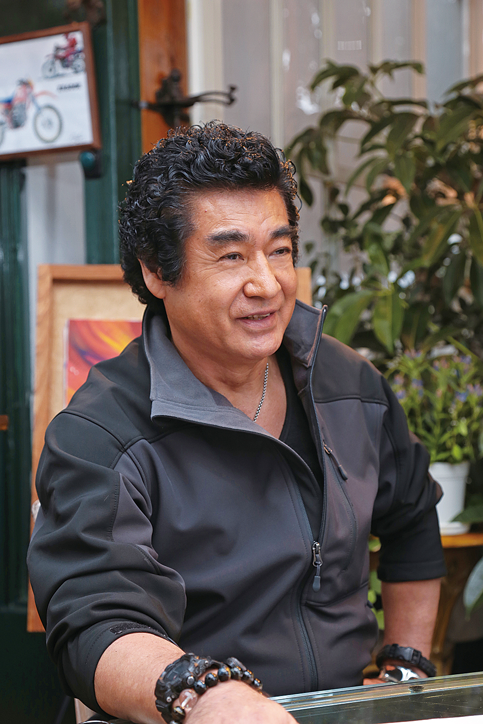 藤岡弘、の現在と子供たちの活躍！妻との秘話や80歳の今に迫る