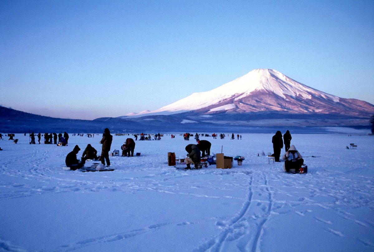 山中湖のワカサギ釣りを最安で楽しむ裏技！手ぶら料金比較と釣果アップ術