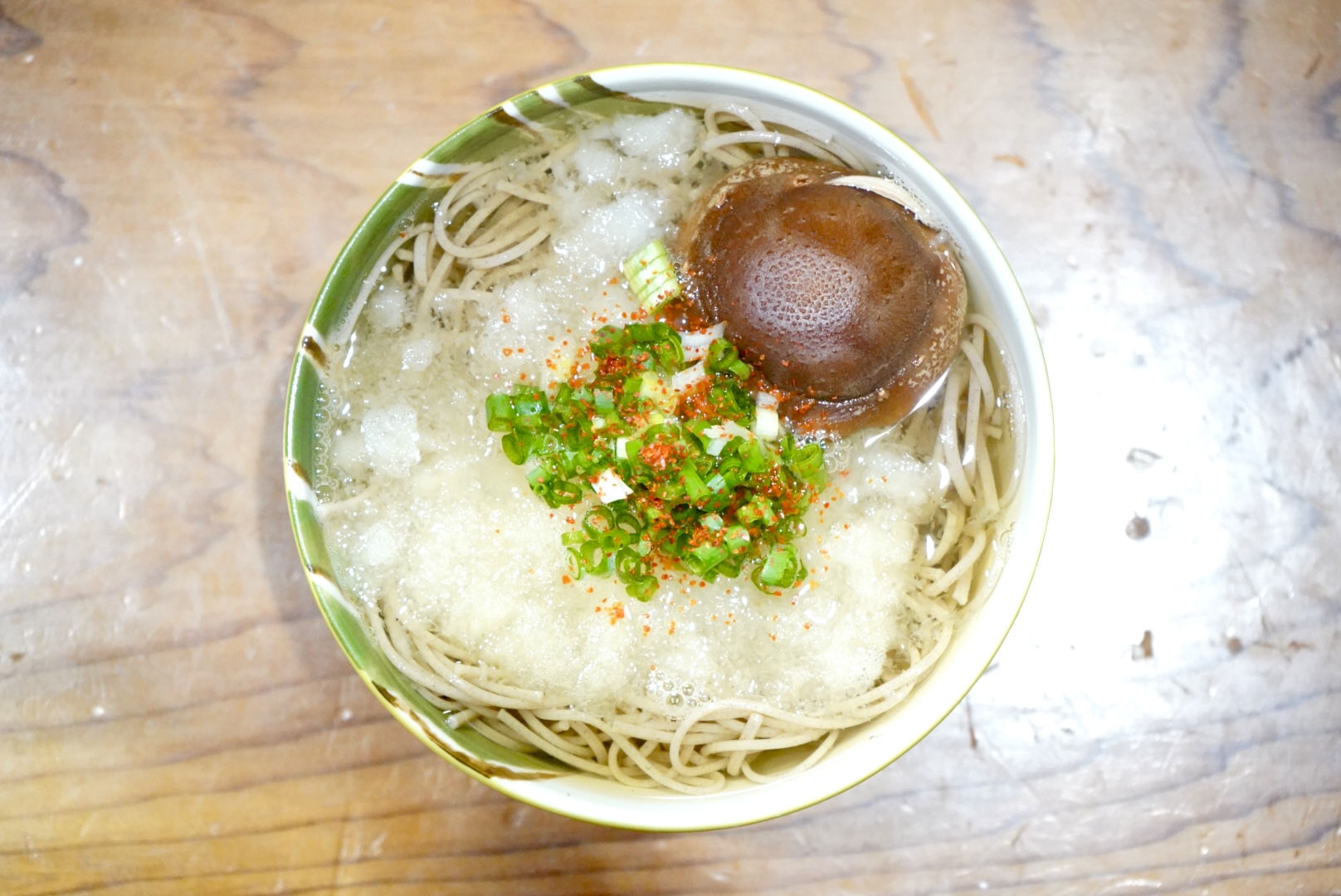 伝説の一杯に独占密着！吉岡製麺所が誇る極上スープと自家製麺の深遠