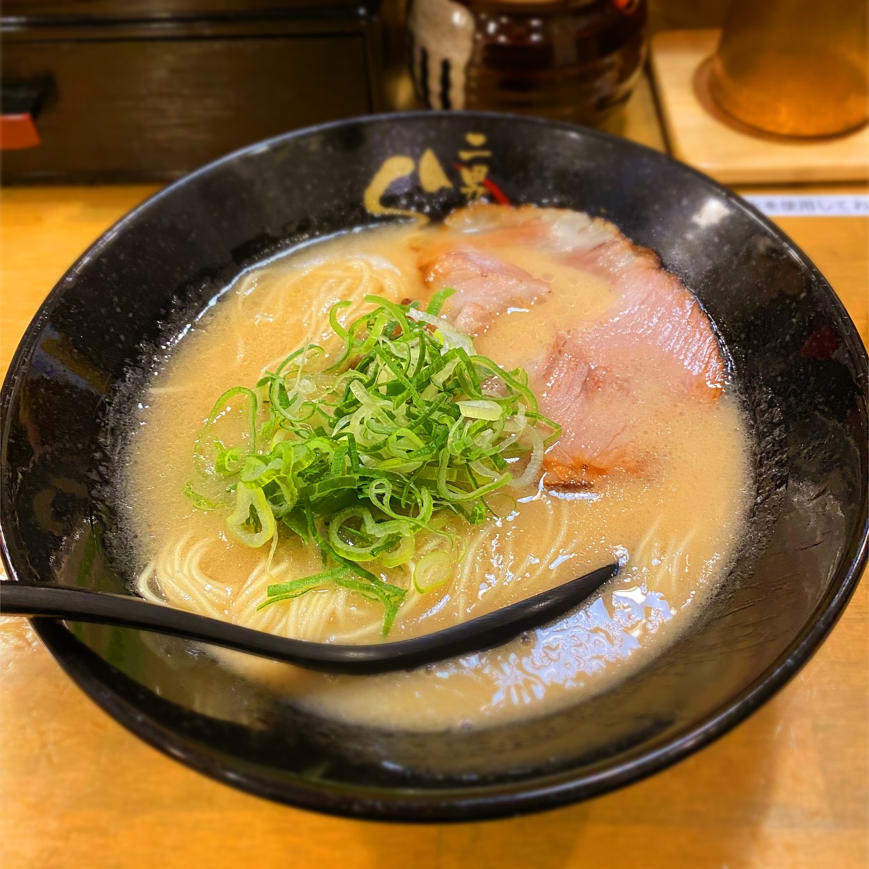 らーめん二男坊博多本店の魅力解剖｜総選挙1位の理由と実食検証