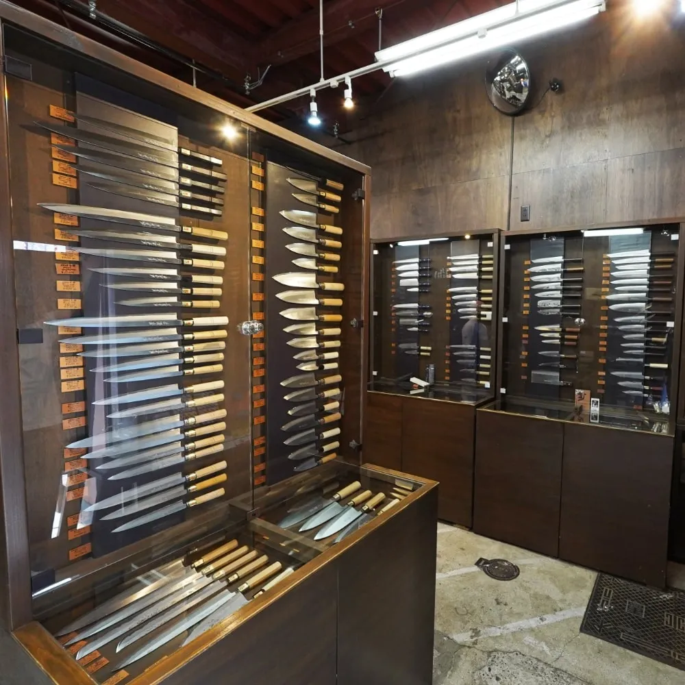 【2026年最新】世界中の料理人が新世界へ集う理由。包丁文化の聖地「Tower Knives Osaka」が変えた“研ぎ澄まされた体験”の真価