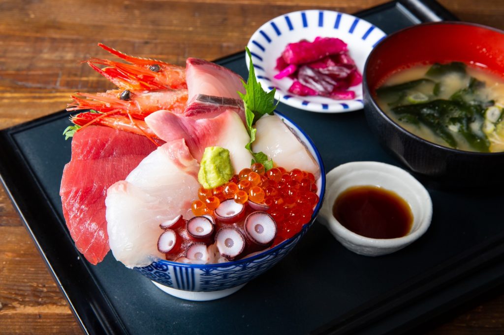 いま食べたい究極の一杯！市場直送の隠れ名店と鮮度抜群の穴場