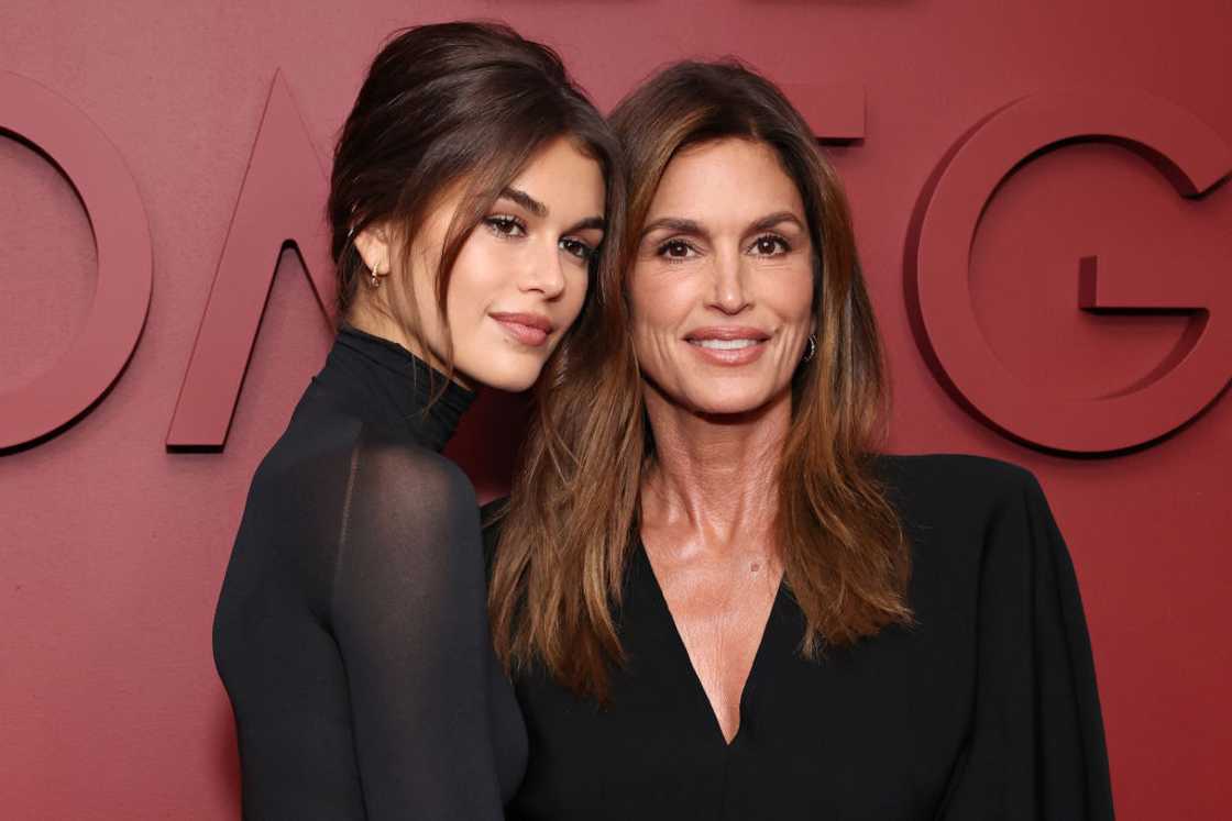 Inside Kaia Gerber’s Secret Exorcism: How Cindy Crawford Fought “Possession” with a Didgeridoo