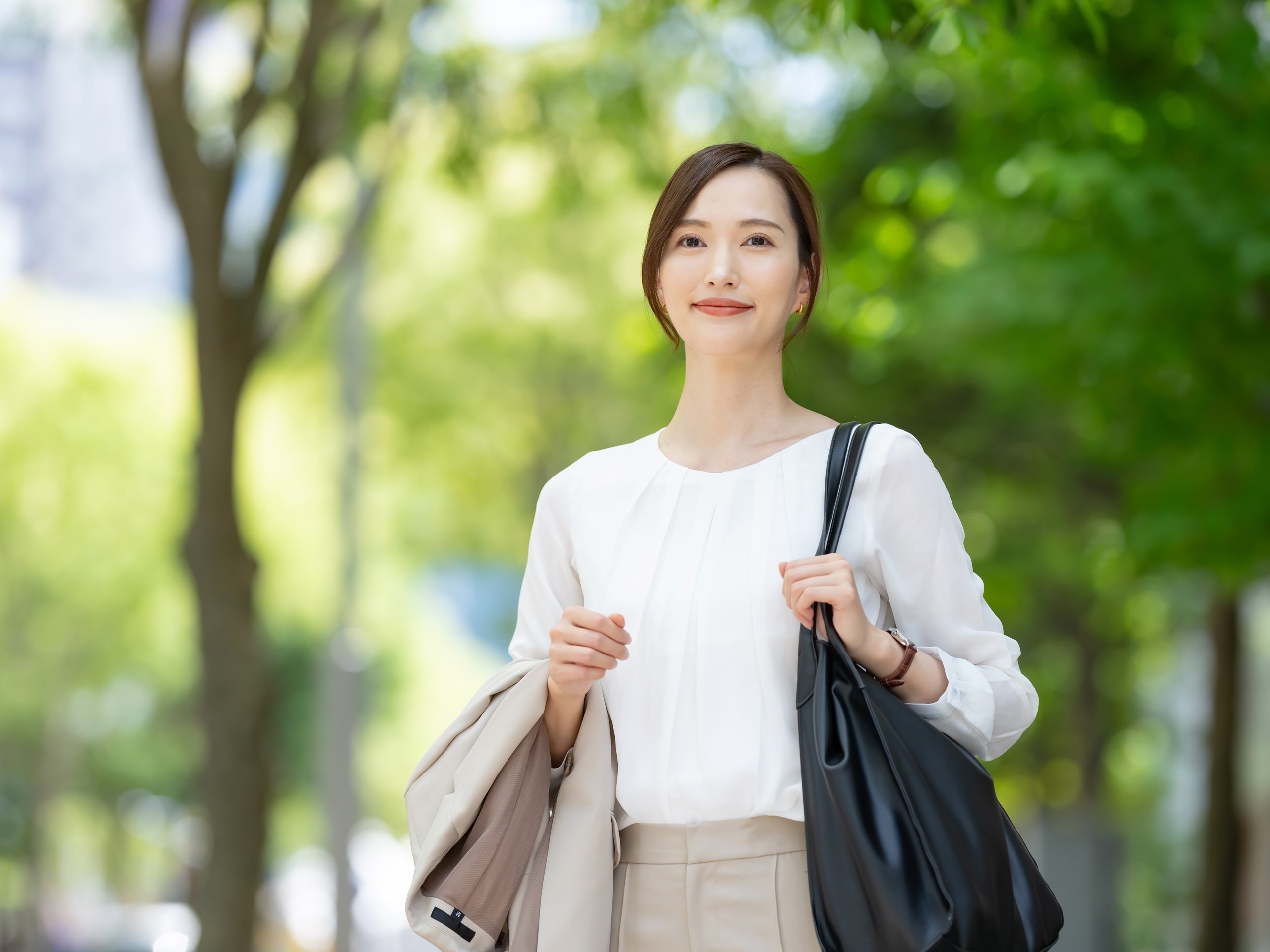 夏の面接の服装はジャケットなしNg？2026年最新の猛暑対策と正解