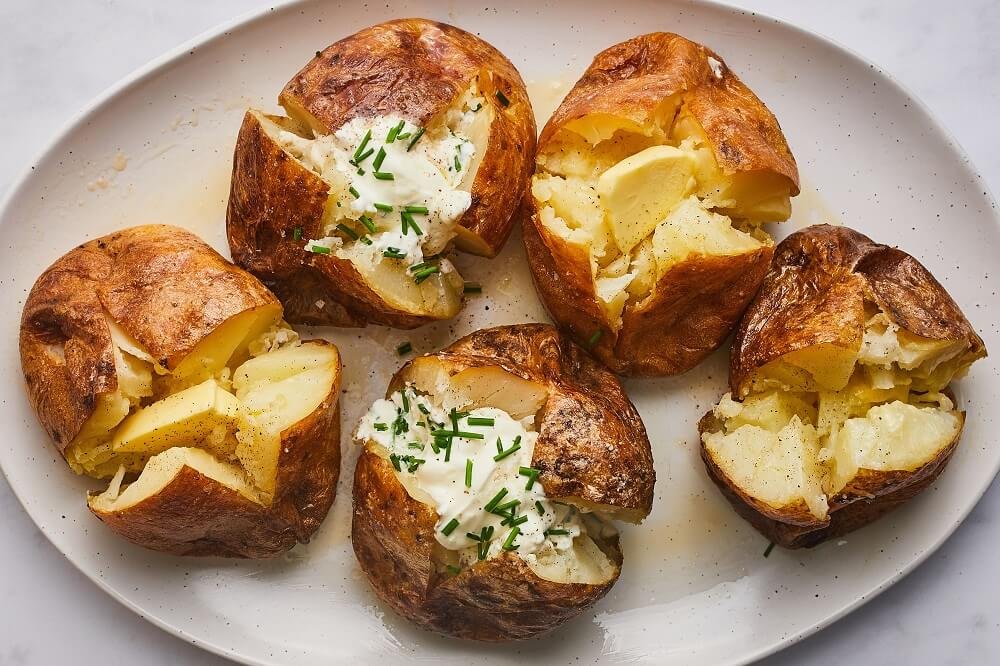 How to Cook a Jacket Potato in Microwave and Oven