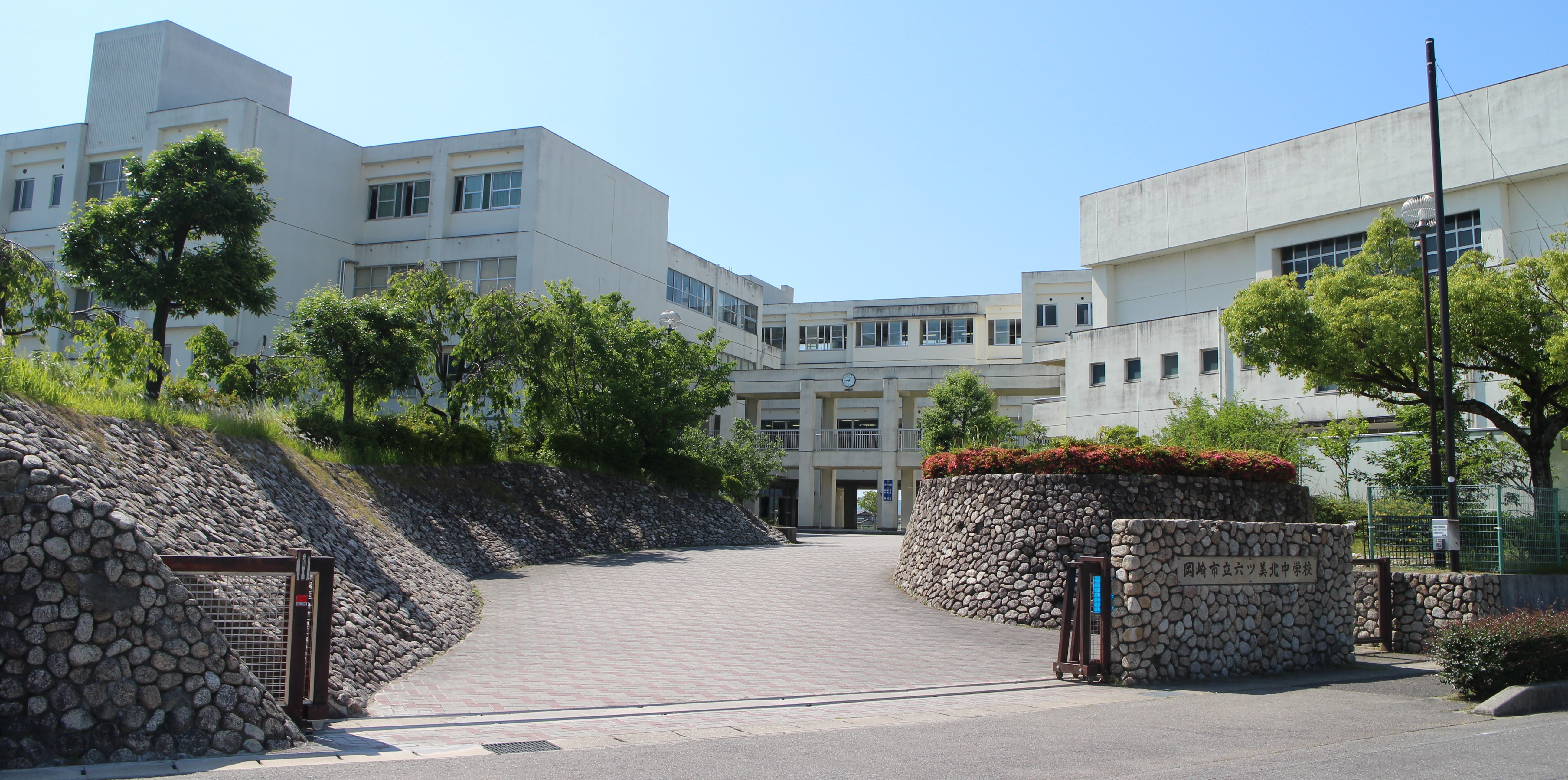 六ツ美北中学校の評判と噂の真相｜荒れている説や進学実績を徹底検証