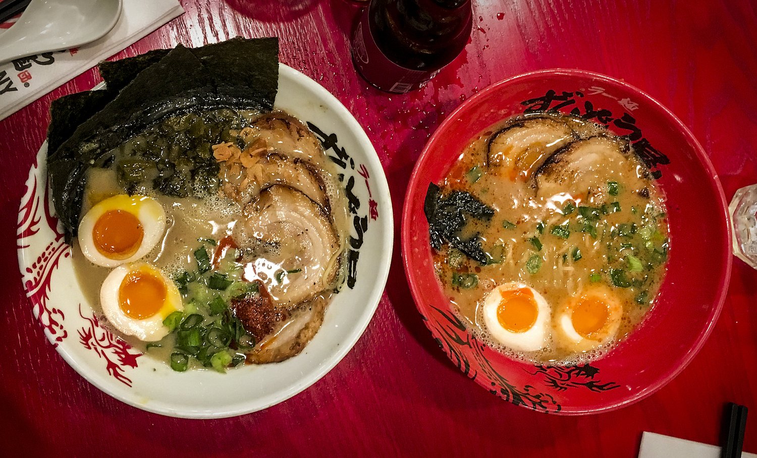 なぜ中毒者続出？ずんどう屋の濃厚背脂豚骨ラーメンが愛される3つの秘密