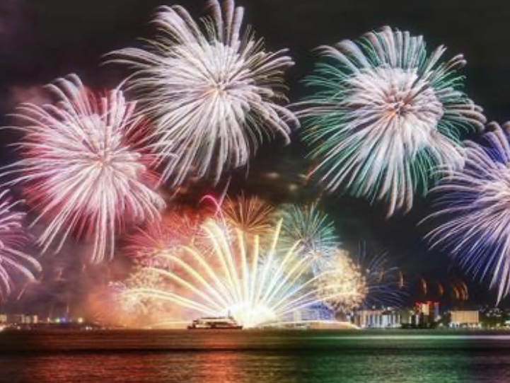 【2026年最新】滋賀・琵琶湖の夜空を彩る大実験！「三市同時花火大会」の主催者が明かす安全対策と地域経済復興の舞台裏