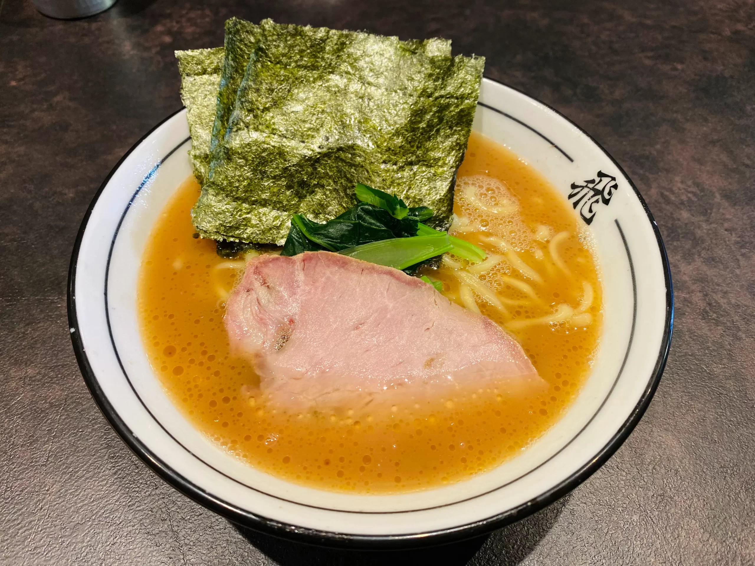 らーめん飛粋の魅力と実態を徹底解剖！並び方や味の真価に迫る