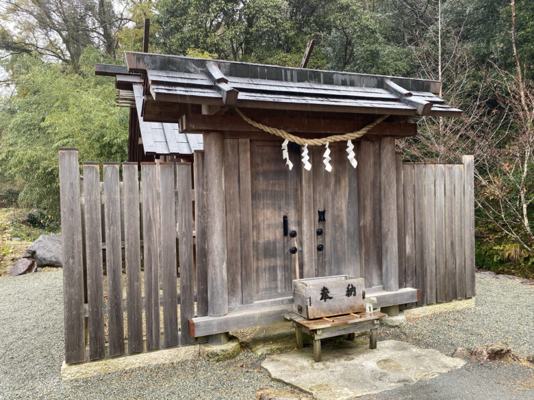 2026年、なぜ静岡の山あいに人が殺到するのか？「瀧川神社」が放つ圧倒的浄化力と、失われた女神の謎