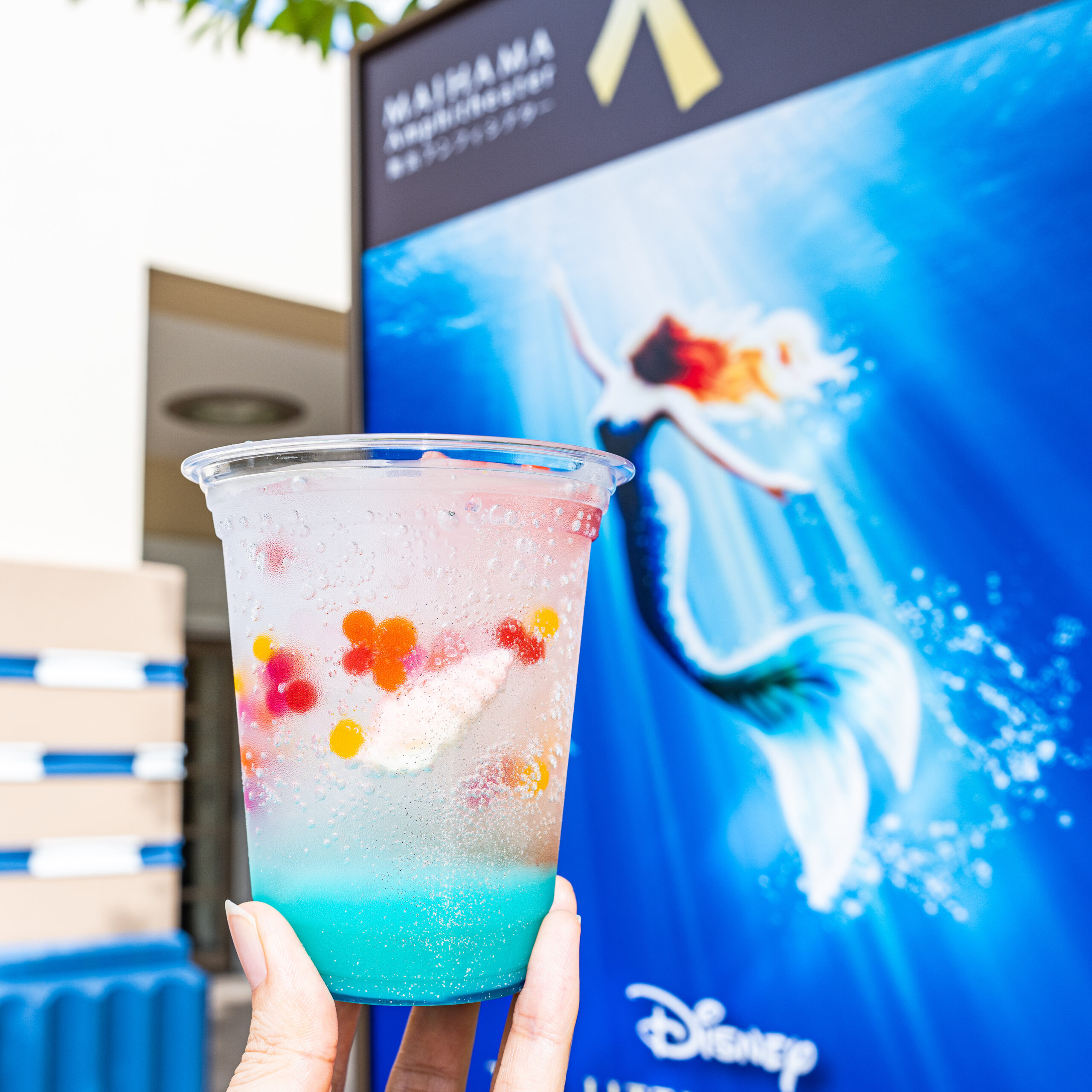 ホテルで氷は無料でもらえる？製氷機のない宿の頼み方と有料化の真相
