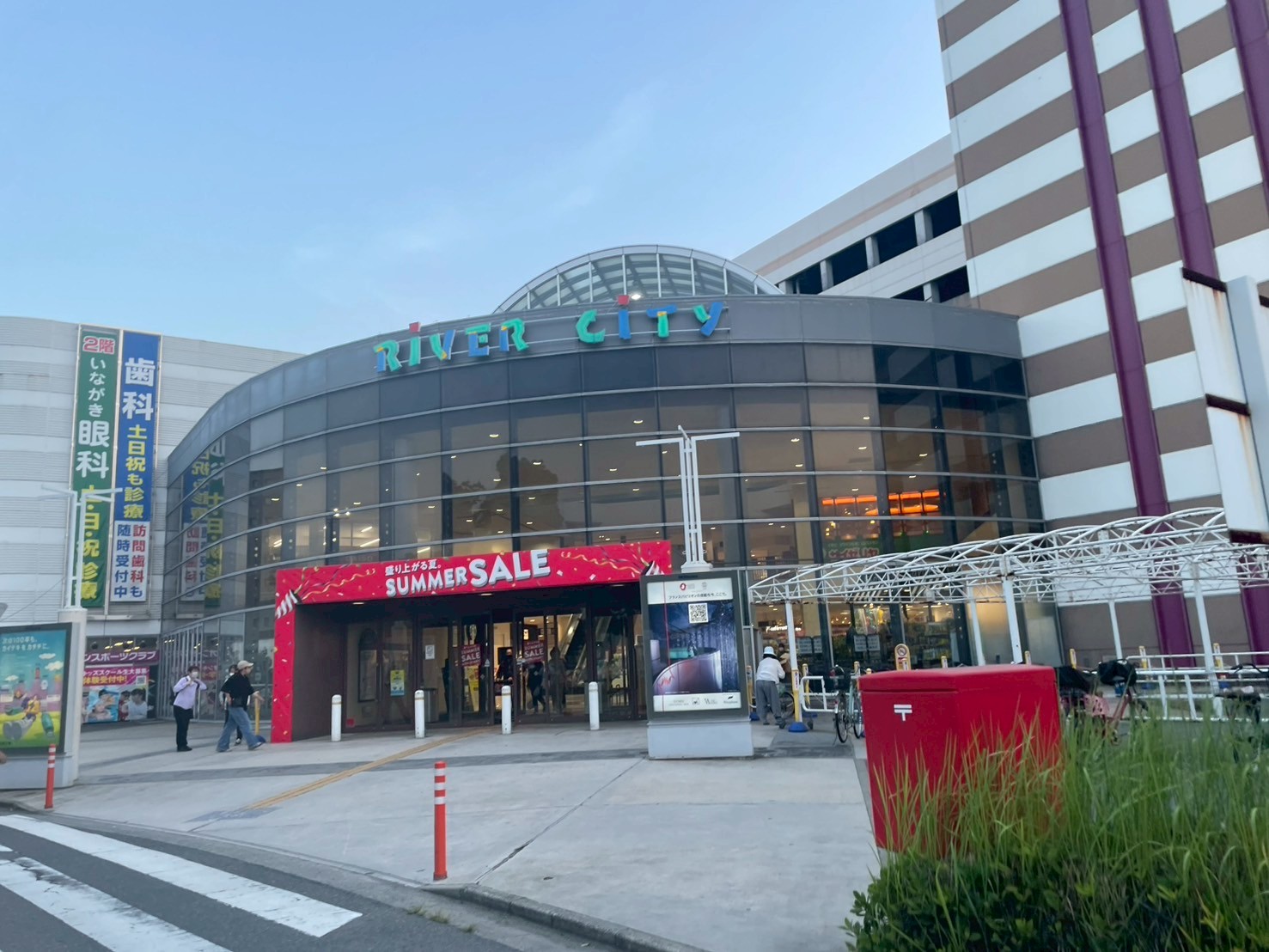 【2026現地取材】姫路の「顔」リバーシティーが示す、地方都市モール生き残りの決定打