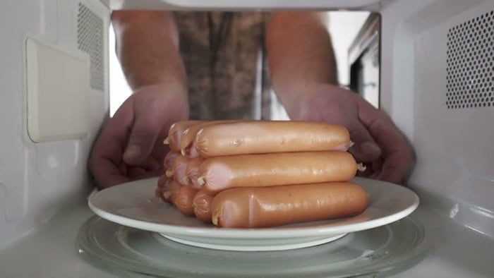 Can You Defrost Sausages in Microwave