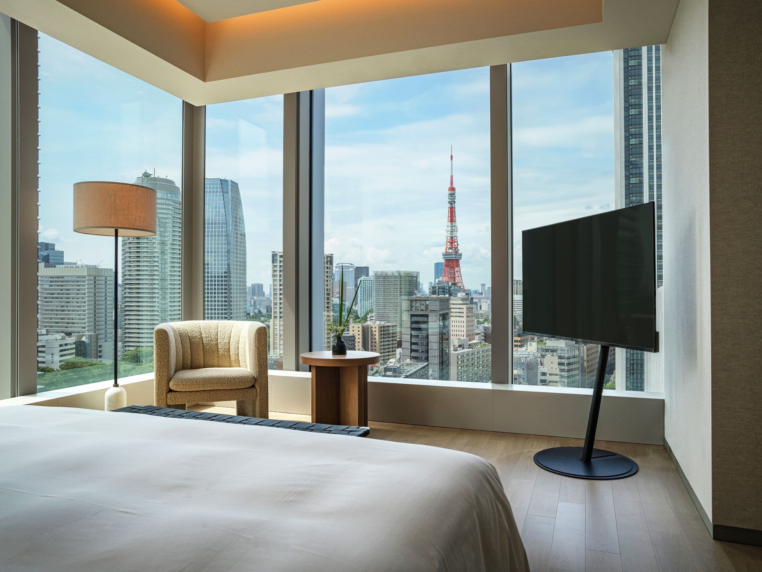 ホテル虎ノ門ヒルズの評判と宿泊記を検証！ラウンジや朝食の全貌