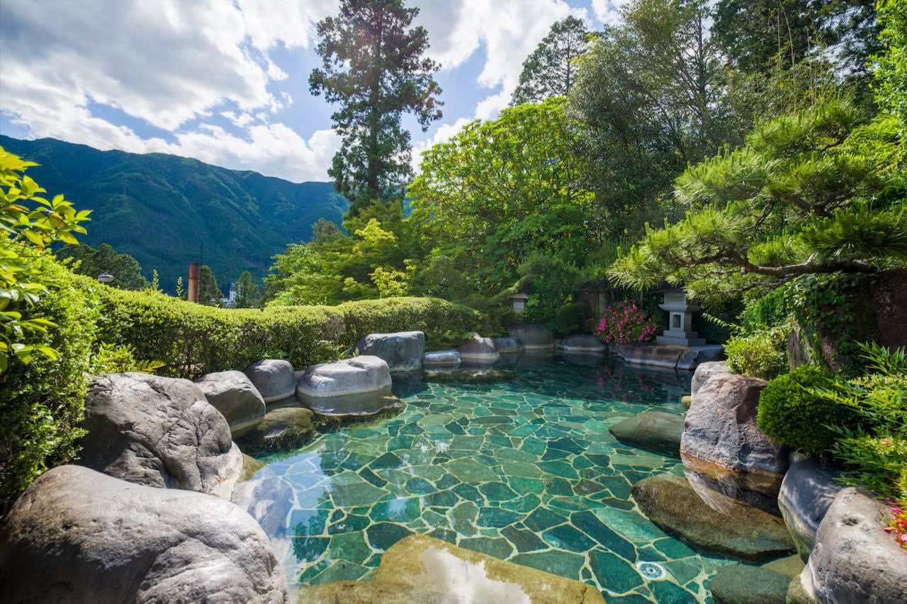 下呂温泉の日帰りで損をしない秘訣！湯めぐり手形と混雑回避の真実