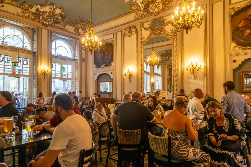Hamilton Hall - Jd Wetherspoon Photos