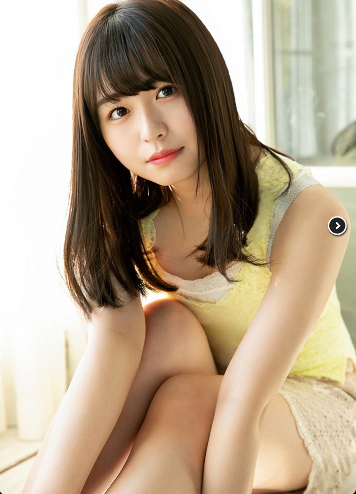 長濱ねる、最新グラビアで見せる「深みを増した透明感」——アイドル時代を超え、表現者として脚光を浴び続ける理由