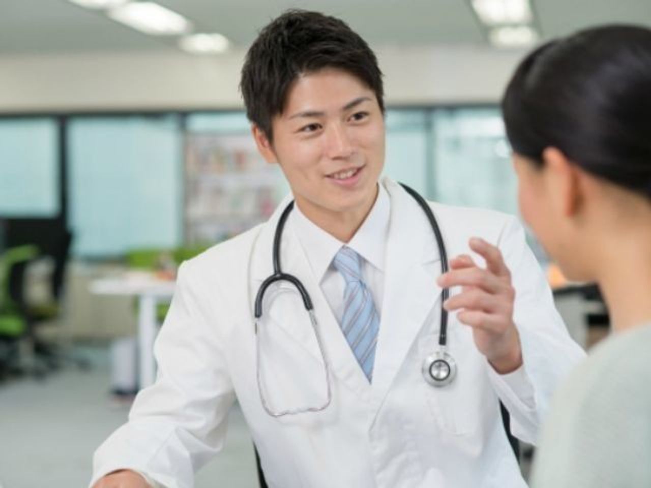 産婦人科の男性同伴はどこまで可能？最新マナーと入室制限を徹底解説