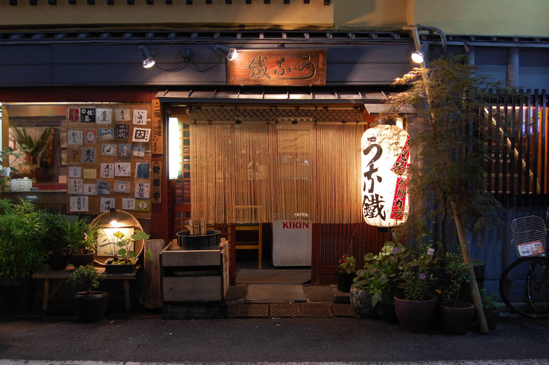 行列必至の洋菓子直売所！ムーンハート工場本店のアウトレット全貌