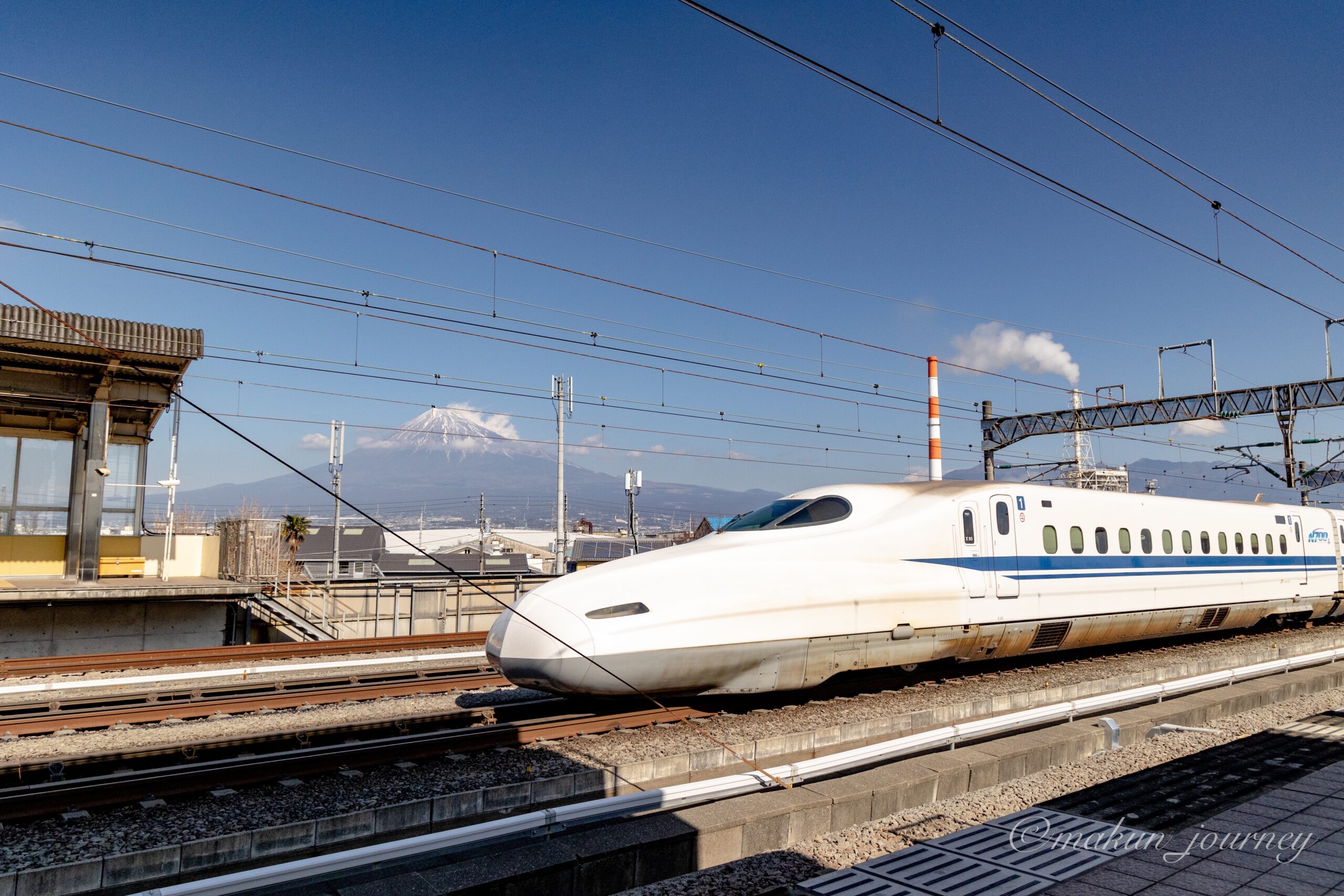 新幹線こだま喫煙ルームは全廃！停車時間の罠とホーム喫煙の真相