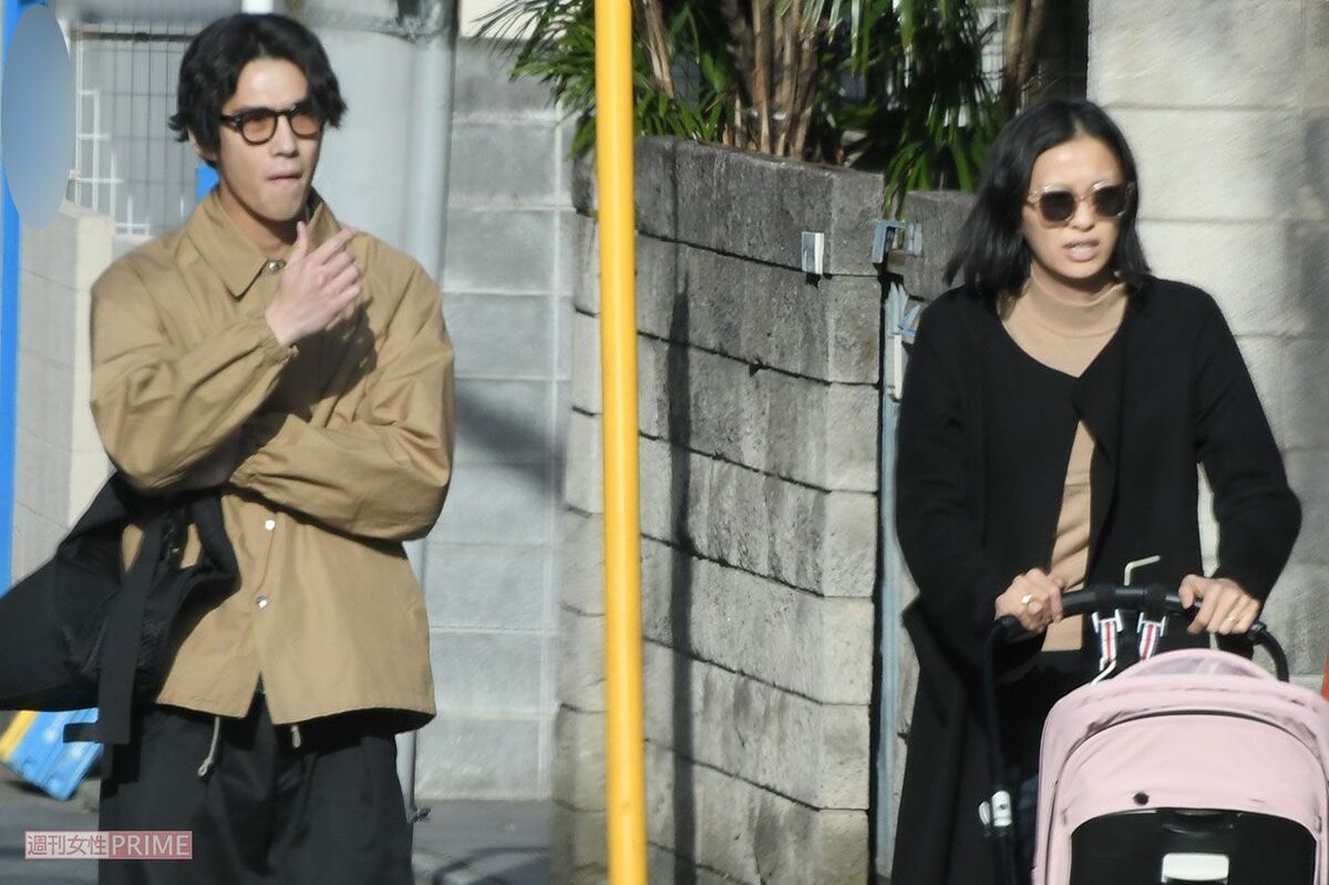 賀来賢人＆榮倉奈々夫妻が貫く「子供ファースト」の生き方——2026年最新の教育方針と海外移住説の真相に迫る