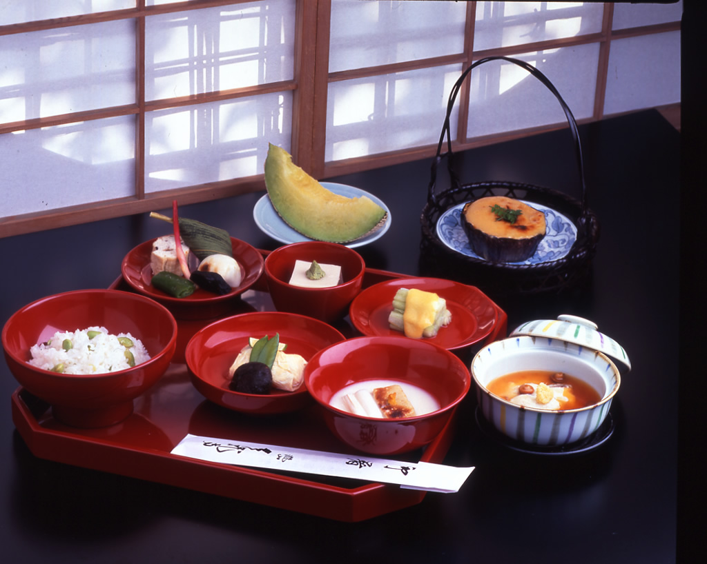 天龍寺「篩月」の精進料理を徹底解剖！雪月花の違いと予約の盲点