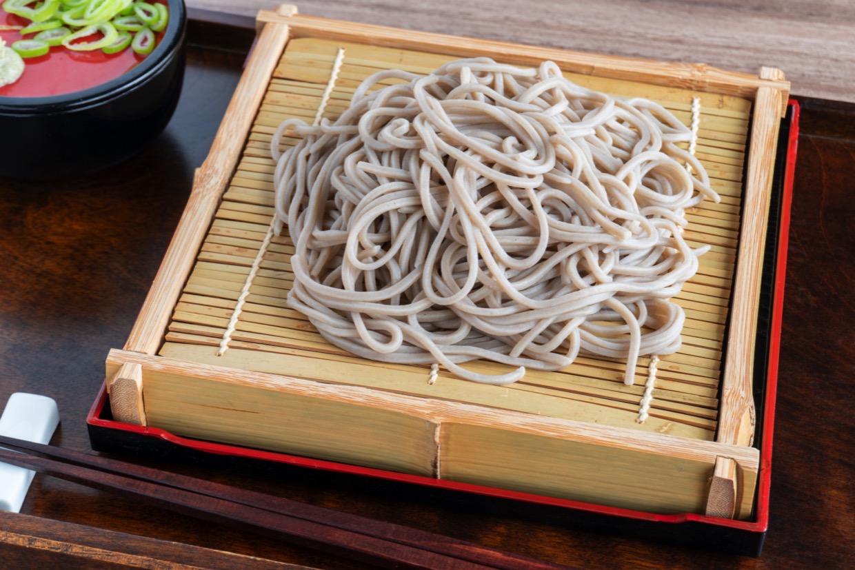 せいろ・ざる・もりの違いとは？海苔とつゆの歴史と器の秘密