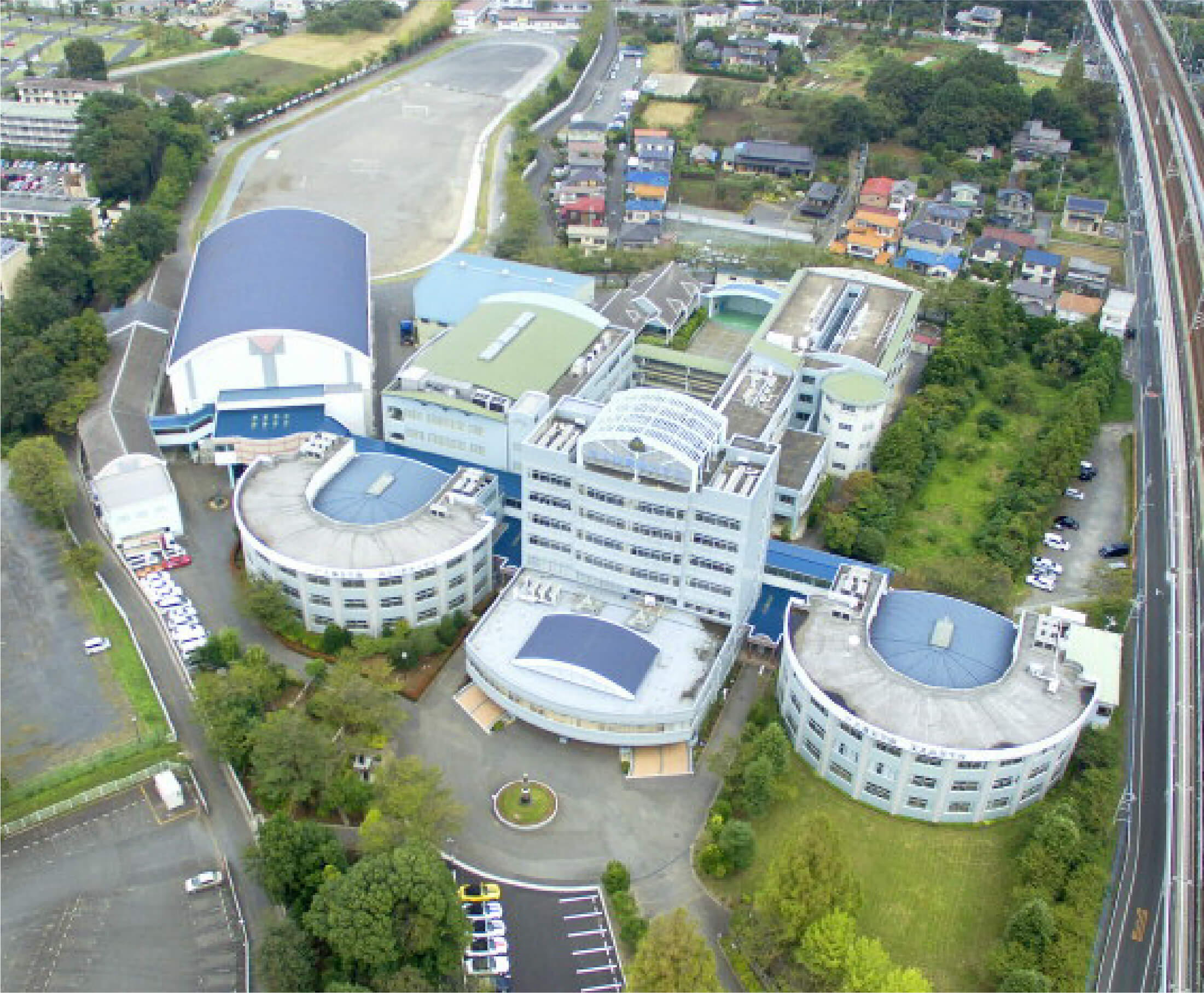 【2026年最新現地ルポ】京都・京丹波の巨大グリーンゾーン「丹波自然運動公園」へ！進化を続けるスポーツと癒やしのランドスケープ