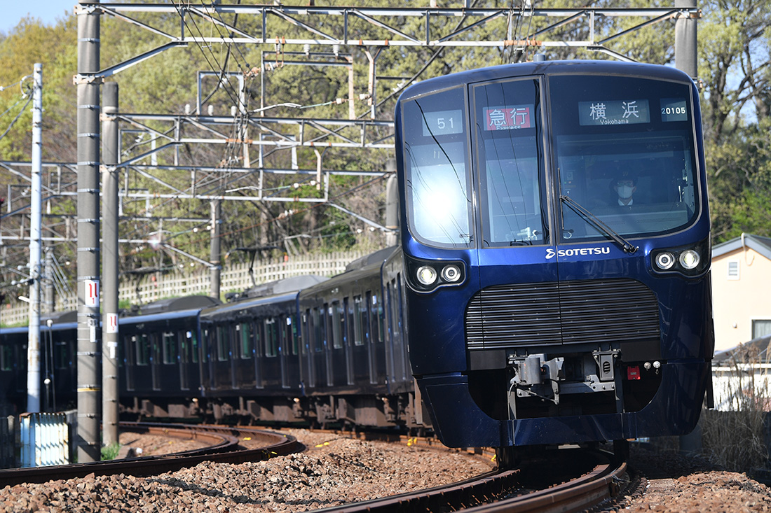 相鉄20000系はなぜ愛される？東急東横線直通と上質空間の全貌