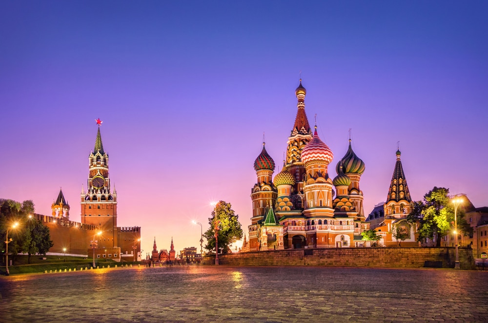なぜ波線に見える？難解すぎるロシア語筆記体の真相と挫折しない解読術