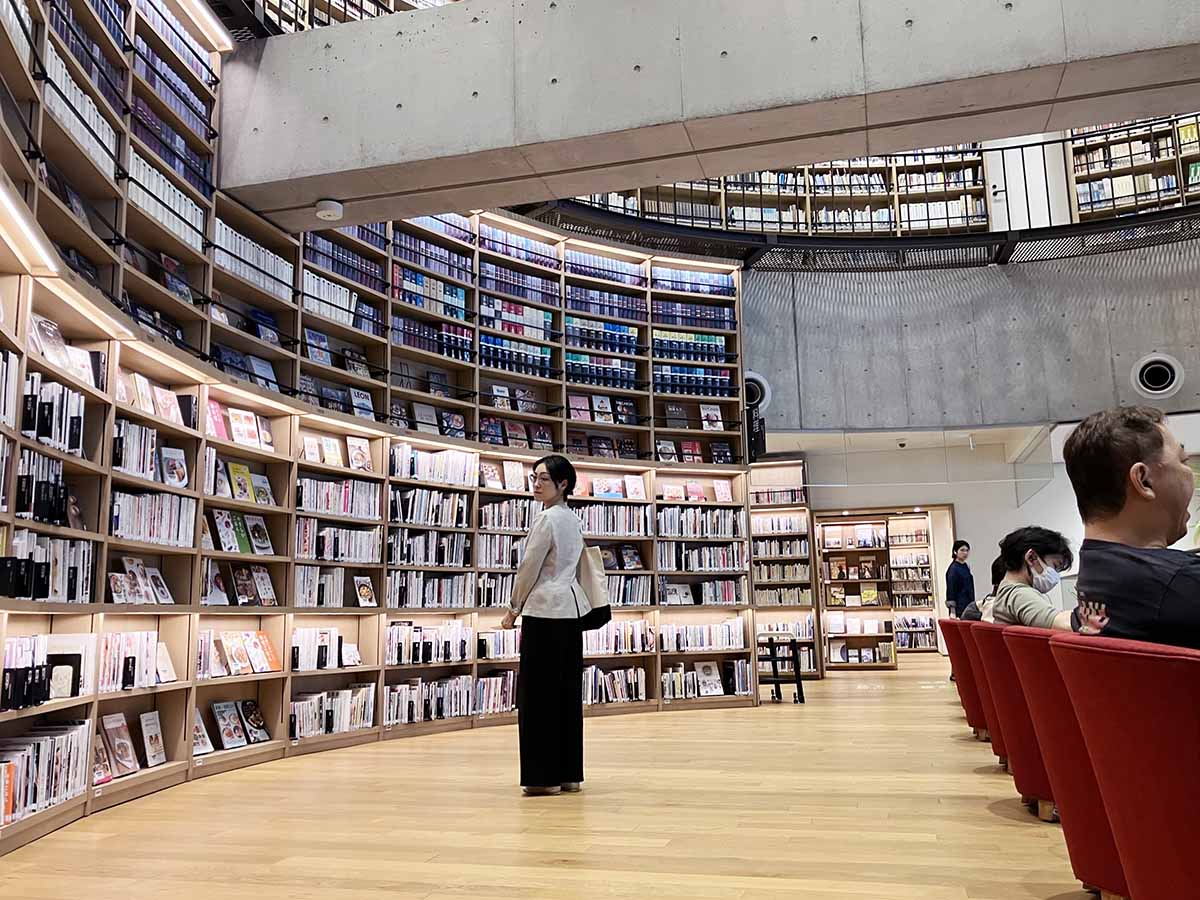 海老名市立中央図書館とツタヤの現在｜選書問題の真相とリアルな評判