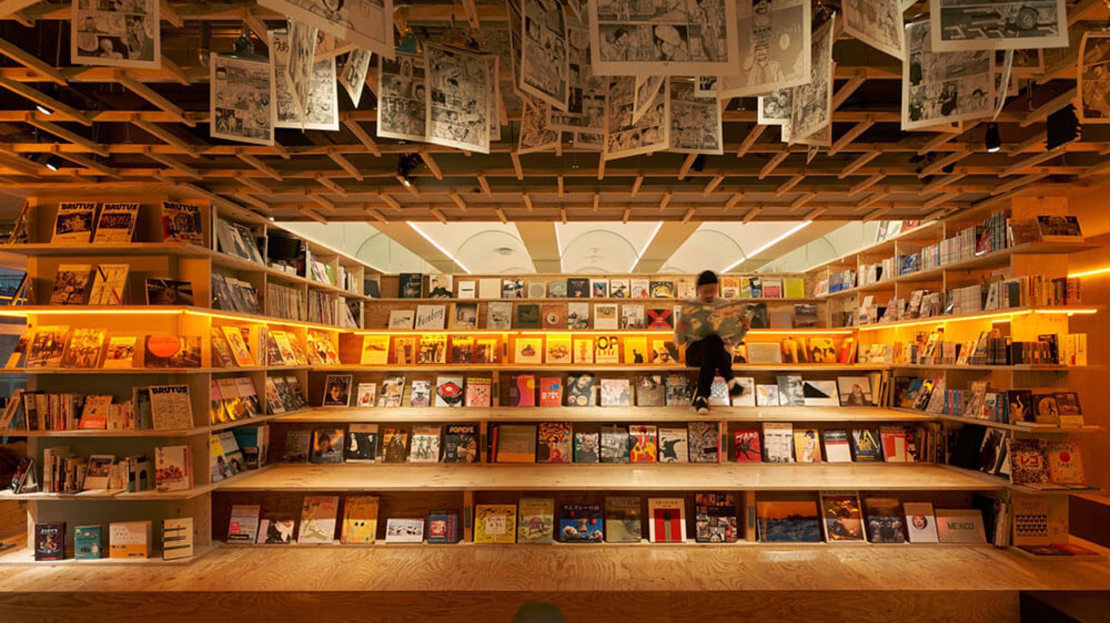 ブックカフェとは？漫画喫茶との違いや未購入本が読める仕組みとマナー
