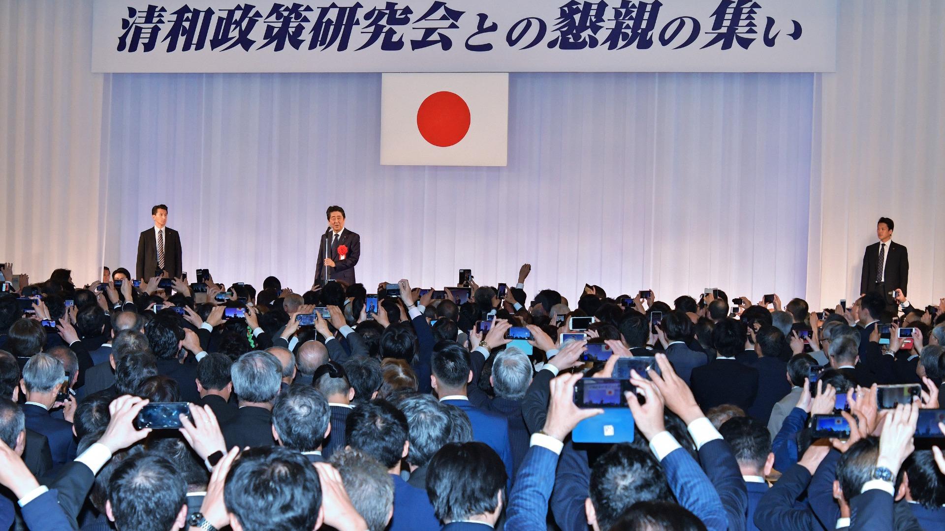 政治資金パーティーなぜ問題？裏金の真相と2026年最新の法改正を徹底解剖