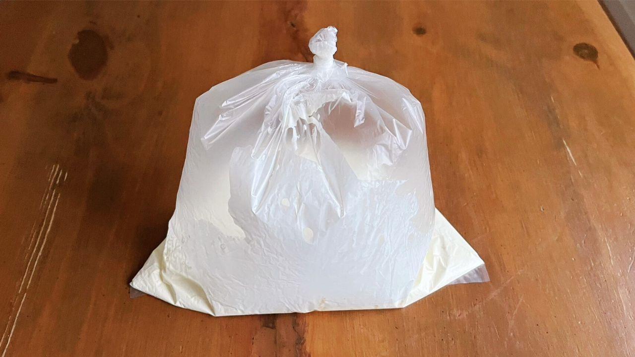 泡立て器なしで生クリームが即完成？最短1分の裏ワザと失敗回避術