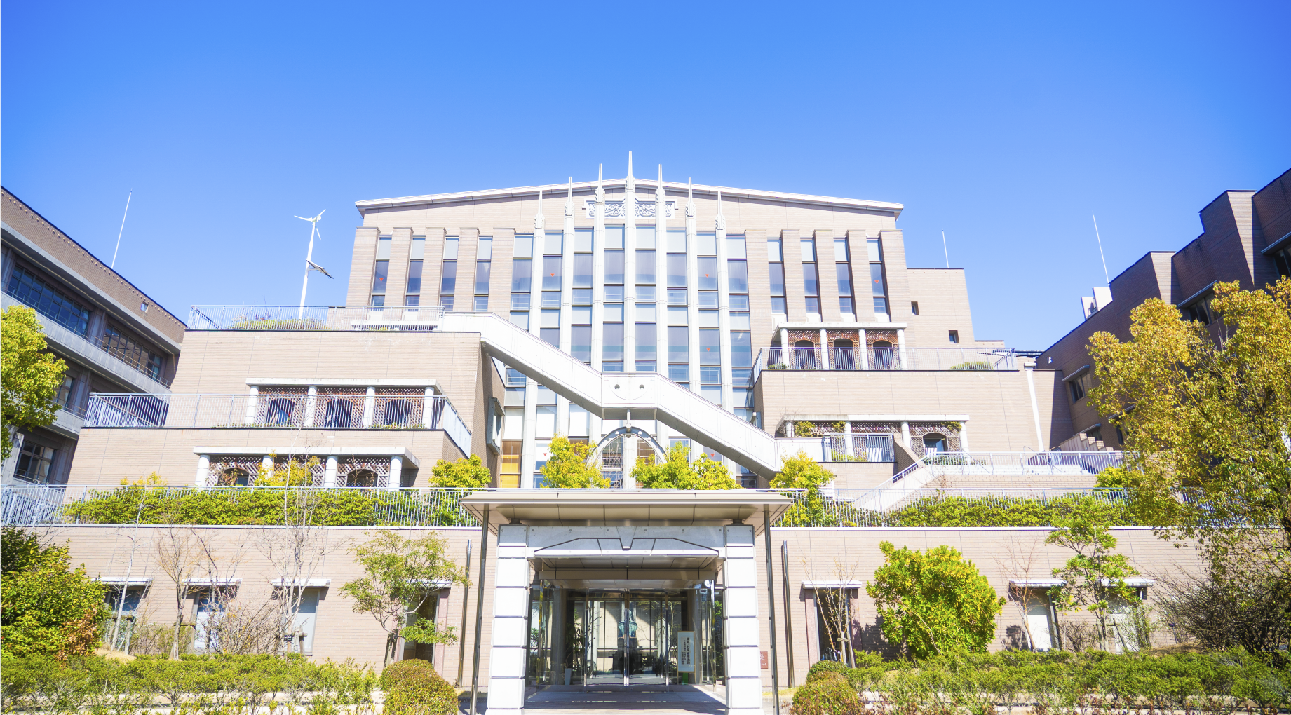 東福岡自彊館中・東福岡高校の現在地｜共学化の真相と偏差値・進学実績