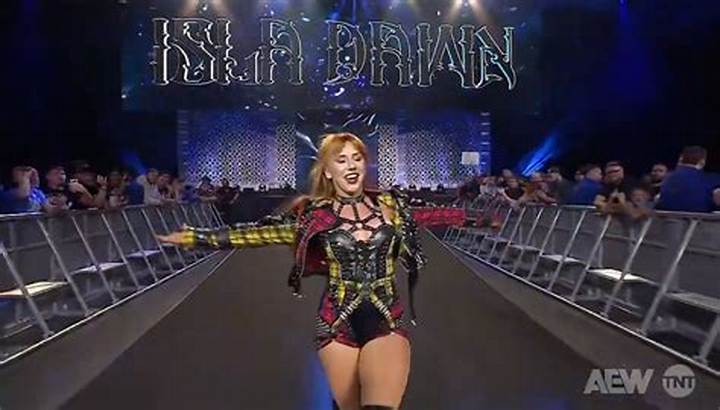 Aew Debut: Isla Dawn’s Collision Arrival Explained