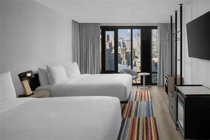 Aloft New York Chelsea: the Practical Guide to Location, Rooms & Staying Put