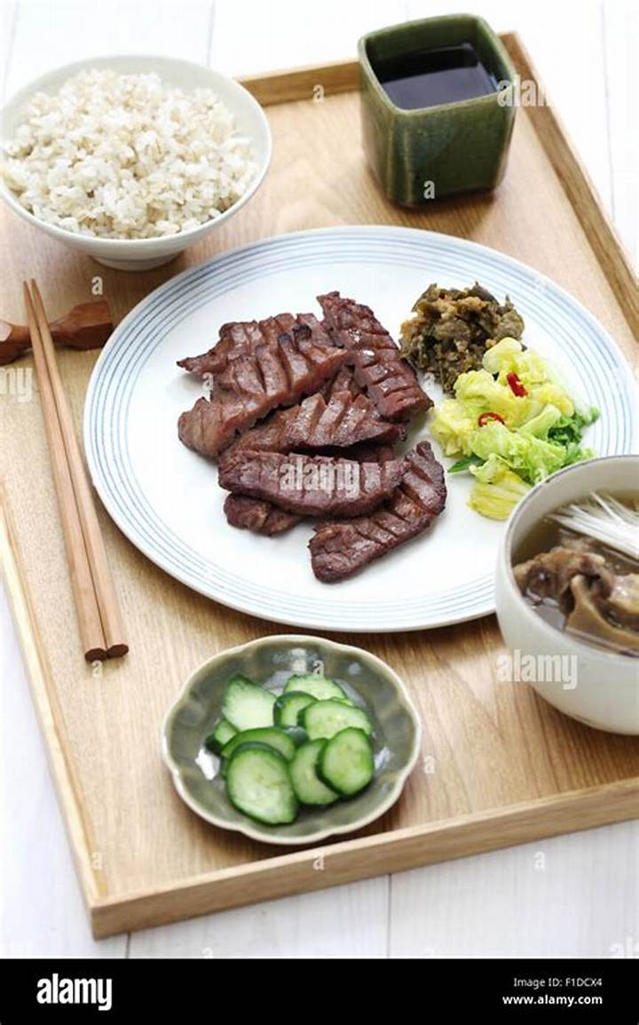 牛タン定食への恋——その一皿に宿る仙台の魂と深い旨味の物語