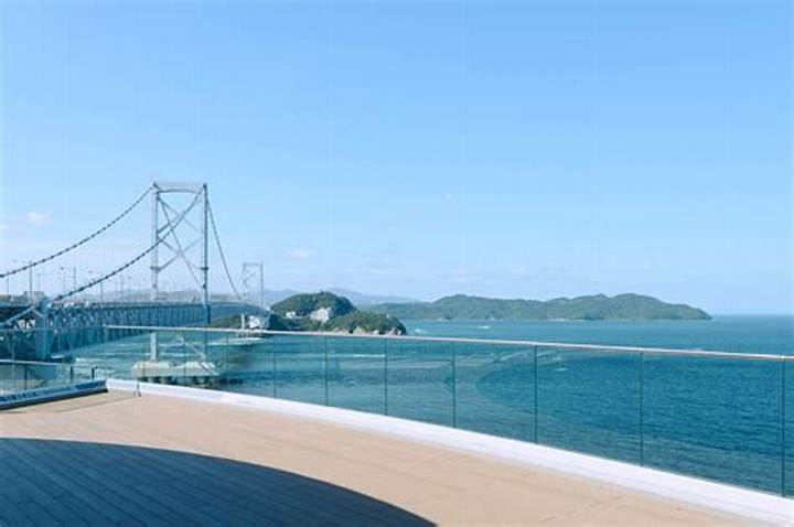 淡路島が誇る手延べそうめん「うずしおの華」職人技と国産素材の真実